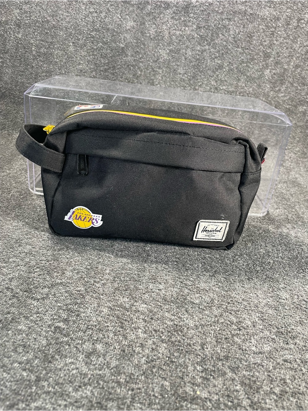 Los Angeles Lakers - NBA - Herschel Supply Co Chapter Travel Kit Bag Toiletry